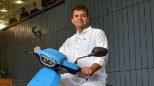 इस पूरे वाकये ने ओला की ग्राहक सेवा और सर्विस क्वालिटी पर सवाल खड़े किए हैं। ओला एक नए और उभरते हुए इलेक्ट्रिक वाहन ब्रांड के रूप में तेजी से आगे बढ़ रही है, लेकिन उसकी सर्विसिंग क्वालिटी पर लगातार सवाल उठते रहे हैं।